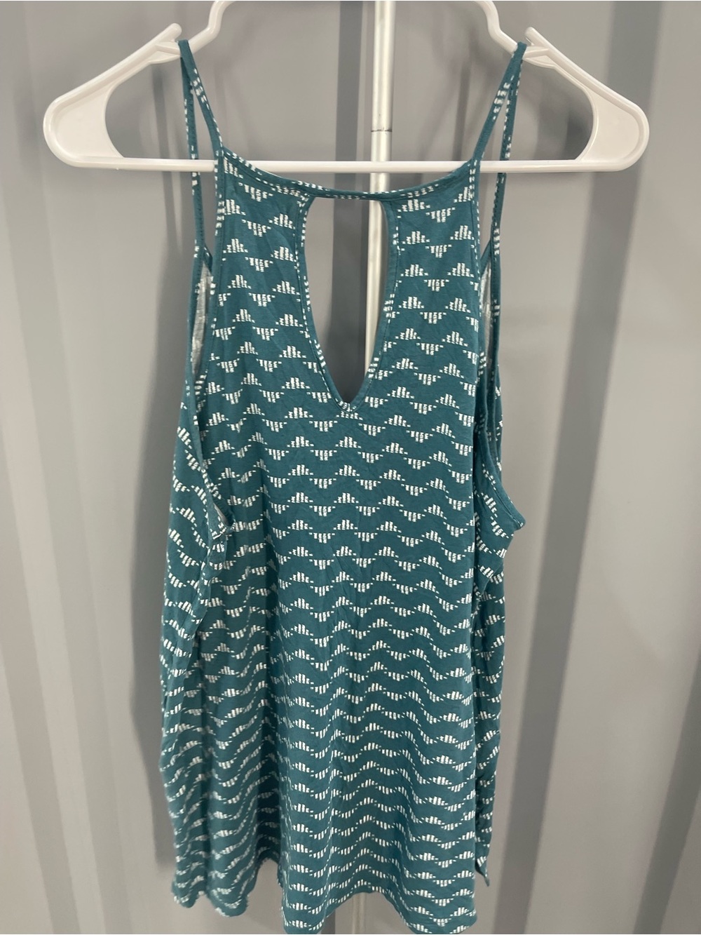 Old Navy Teal and White Patterned Tank